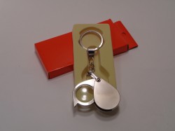 Лупа брелок подарочная